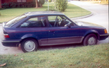 Ford%20Escort%201990-Thumbnail Image.jpg